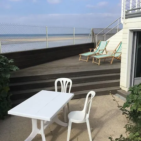 Modern In Coutainville With Terrace Appartamento *