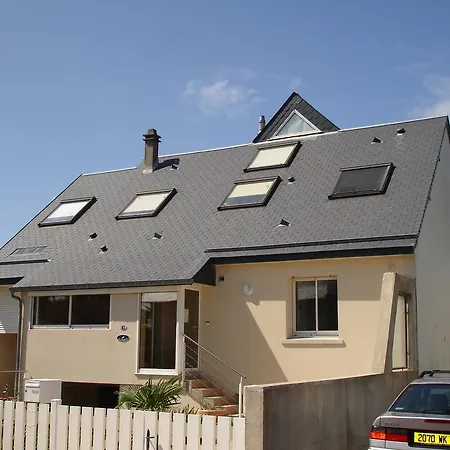 Modern In Coutainville With Terrace